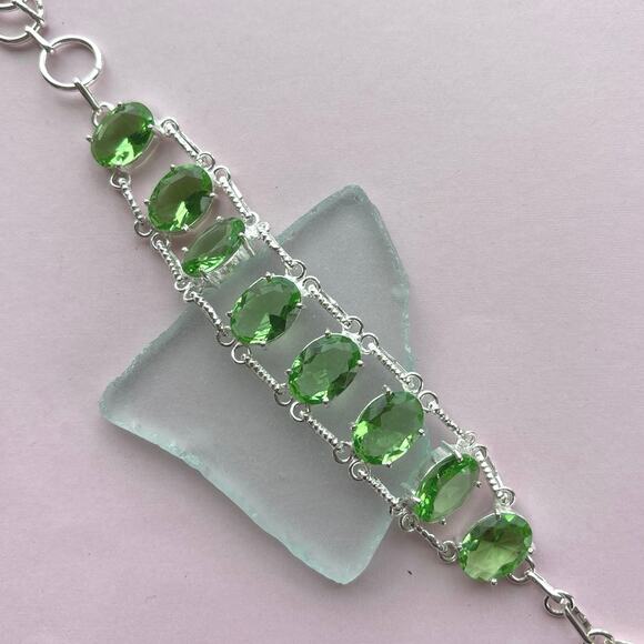 925 Sterling Oval Faceted Peridot Bracelet - Picture 1 of 5